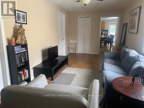 400 St. George St, Greater Sudbury, ON - Indoor Photo Showing Living Room