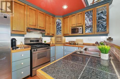 #2 -18 Chapel St, Cobourg, ON - Indoor Photo Showing Kitchen With Double Sink