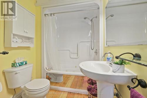 #2 -18 Chapel St, Cobourg, ON - Indoor Photo Showing Bathroom