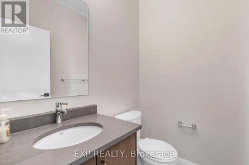 242 Raspberry Place, Waterloo, ON - Indoor Photo Showing Bathroom