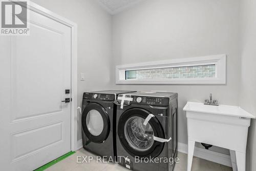 242 Raspberry Place, Waterloo, ON - Indoor Photo Showing Laundry Room