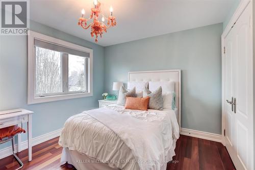20 Cumberland Dr, Mississauga, ON - Indoor Photo Showing Bedroom
