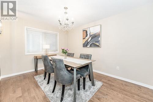 917 Whaley Way, Milton, ON - Indoor Photo Showing Dining Room