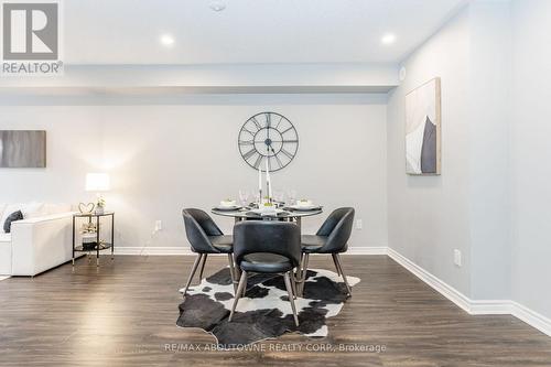 #4-01 -2420 Baronwood Dr, Oakville, ON - Indoor Photo Showing Dining Room