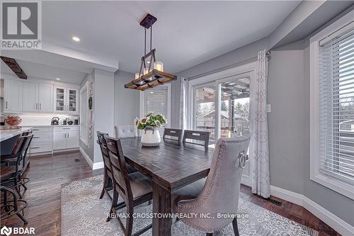 92 Golden Meadow Rd, Barrie, ON - Indoor Photo Showing Dining Room