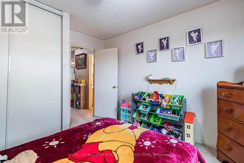 186 Pickett Cres, Barrie, ON - Indoor Photo Showing Bedroom