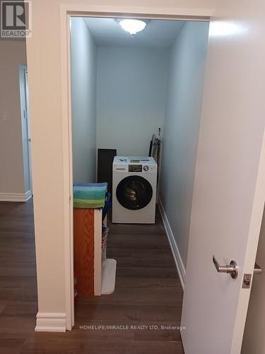 410 - 17 Knightsbridge Road, Brampton, ON - Indoor Photo Showing Laundry Room