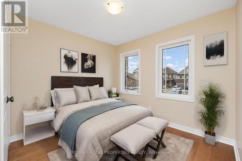 68 Treetops Boulevard, New Tecumseth, ON - Indoor Photo Showing Bedroom
