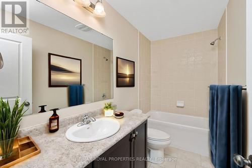 68 Treetops Boulevard, New Tecumseth, ON - Indoor Photo Showing Bathroom