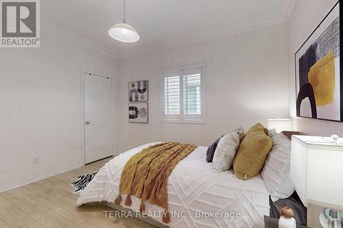 19 Isaiah Drive, Vaughan, ON - Indoor Photo Showing Bedroom