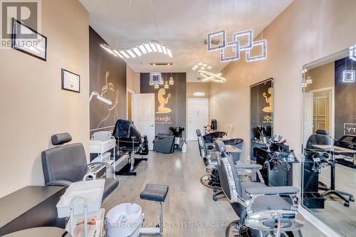 #Sw-105 -9191 Yonge St, Richmond Hill, ON - Indoor Photo Showing Gym Room