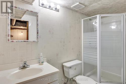 490 George Street S, Peterborough, ON - Indoor Photo Showing Bathroom