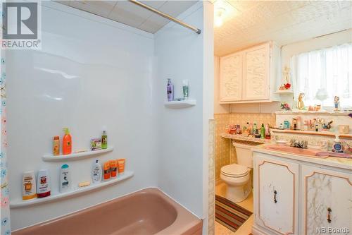 386 Chemin Mallais, Duguayville, NB - Indoor Photo Showing Bathroom