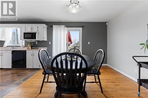 159 Pleasant View Drive, Pembroke, ON - Indoor Photo Showing Dining Room