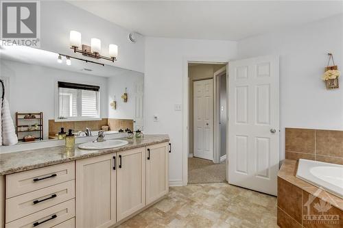 536 Ruby Street, Clarence-Rockland, ON - Indoor Photo Showing Bathroom
