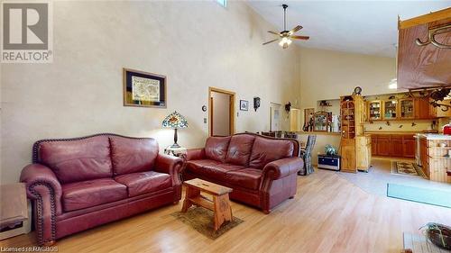 Great space for entertaining! - 7 Purgatory Road, Northern Bruce Peninsula, ON - Indoor Photo Showing Living Room