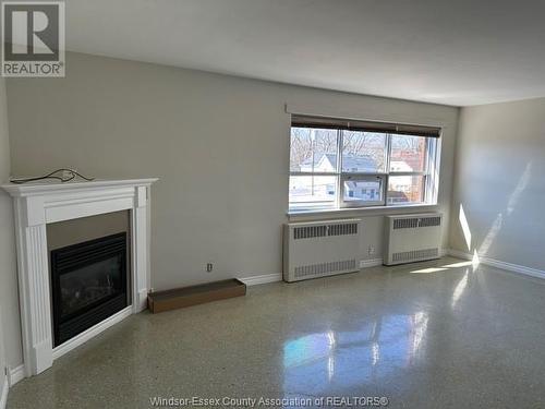 66 Richmond, Amherstburg, ON - Indoor Photo Showing Living Room With Fireplace