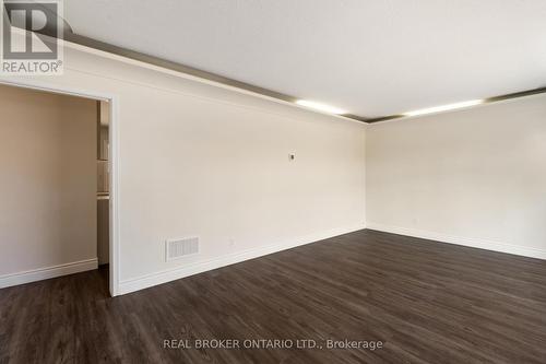 136 Jacobson Ave, St. Catharines, ON - Indoor Photo Showing Other Room