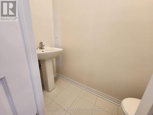 417 Adelaide St E, Wellington North, ON - Indoor Photo Showing Bathroom