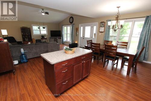 35 Leslie Frost Lane, Kawartha Lakes, ON - Indoor Photo Showing Dining Room