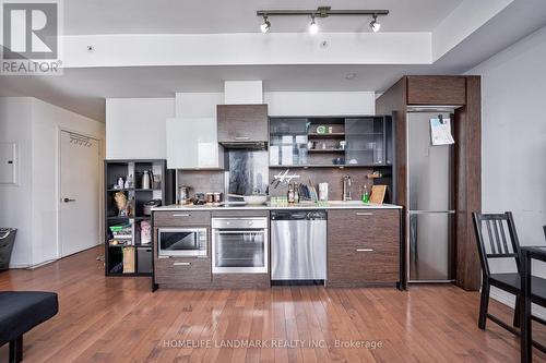 #2109 -75 St Nicholas St, Toronto, ON - Indoor Photo Showing Kitchen