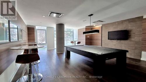 #2109 -75 St Nicholas St, Toronto, ON - Indoor Photo Showing Other Room