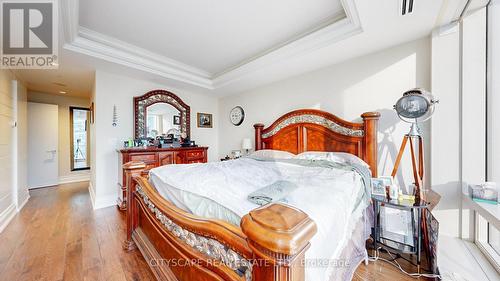 #2201 -180 University Ave, Toronto, ON - Indoor Photo Showing Bedroom
