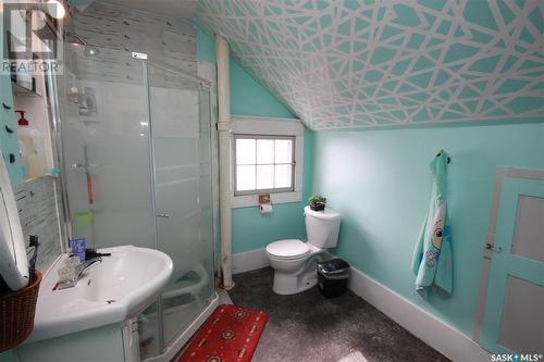 1491 100Th Street, North Battleford, SK - Indoor Photo Showing Bathroom