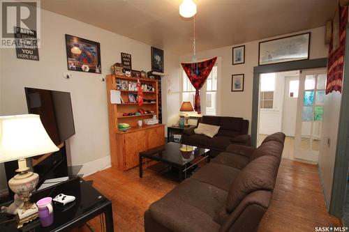 1491 100Th Street, North Battleford, SK - Indoor Photo Showing Living Room