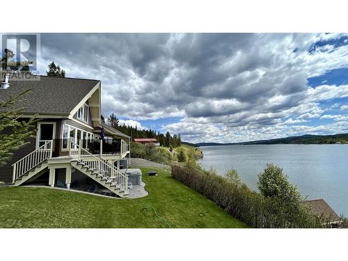 6160 Lakeshore Drive, Horse Lake, BC - Outdoor With Body Of Water