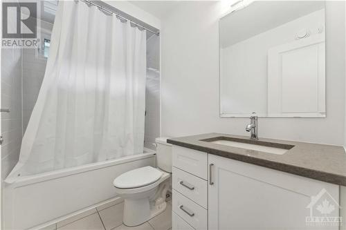 6489 Renaud Road, Ottawa, ON - Indoor Photo Showing Bathroom