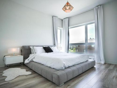 Chambre Ã  coucher principale - 305-4220 Rue Bernard-Hubert, Longueuil (Saint-Hubert), QC - Indoor Photo Showing Bedroom