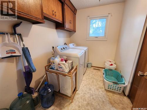 810 Healy Avenue, Radville, SK - Indoor Photo Showing Laundry Room