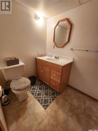 810 Healy Avenue, Radville, SK - Indoor Photo Showing Bathroom