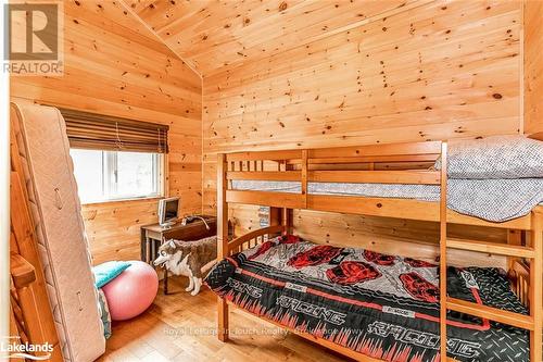 B686-8 Derbyshire Island, The Archipelago, ON - Indoor Photo Showing Bedroom