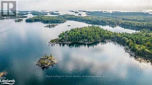 B686-8 Derbyshire Island, The Archipelago, ON - Outdoor With Body Of Water With View