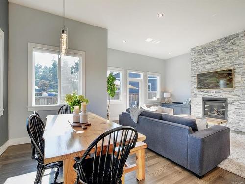 1579 Rondeault Rd, Cowichan Bay, BC - Indoor With Fireplace