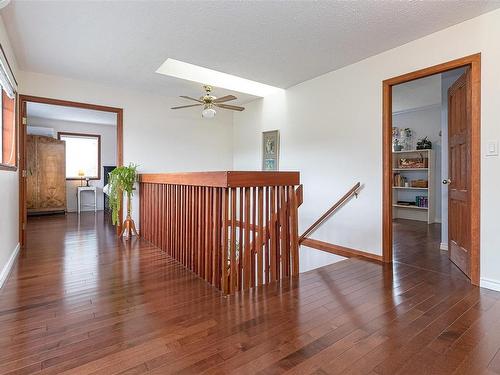 6428 Abbey Rd, Duncan, BC - Indoor Photo Showing Other Room