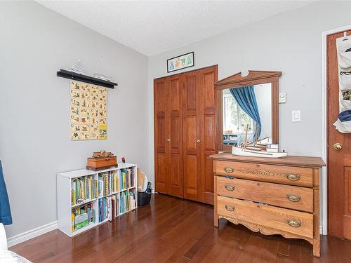 6428 Abbey Rd, Duncan, BC - Indoor