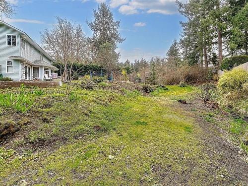6428 Abbey Rd, Duncan, BC - Outdoor