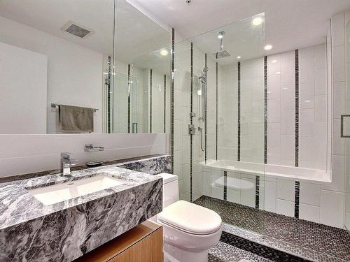 Salle de bains - 601-221 Rue St-Jacques, Montréal (Ville-Marie), QC - Indoor Photo Showing Bathroom