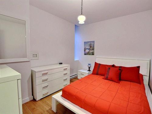 Chambre Ã Â coucher - 601-221 Rue St-Jacques, Montréal (Ville-Marie), QC - Indoor Photo Showing Bedroom