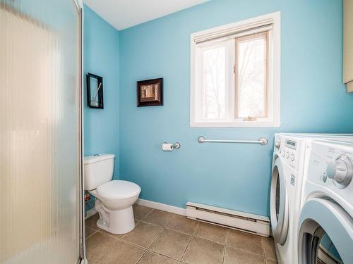 Bathroom - 4405 Rue Beaubien, Québec (La Haute-Saint-Charles), QC - Indoor Photo Showing Laundry Room
