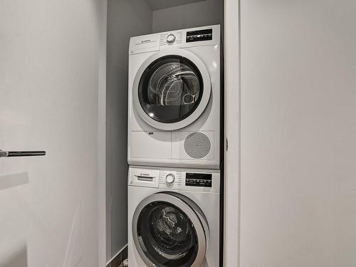 Salle de lavage - 1801-1188 Av. Union, Montréal (Ville-Marie), QC - Indoor Photo Showing Laundry Room