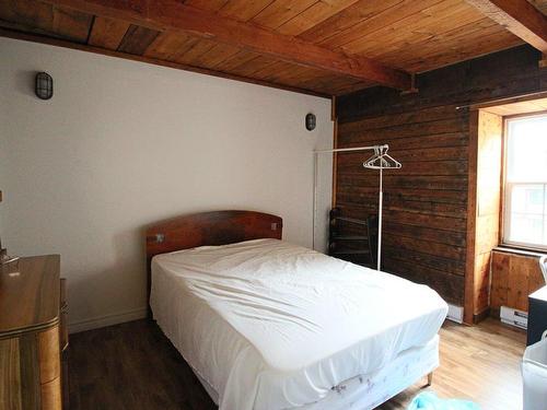 Dwelling - 328  - 332 Rue St-Paul, Trois-Rivières, QC - Indoor Photo Showing Bedroom