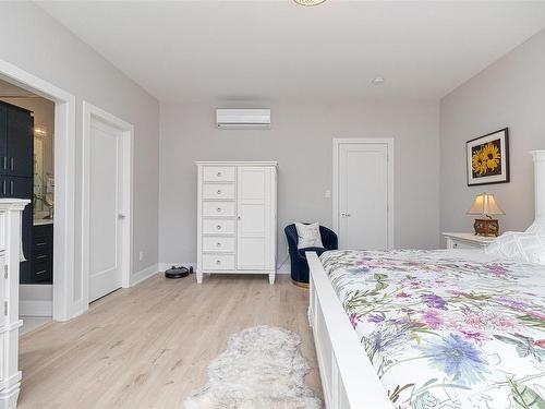 1227 Centauri Dr, Langford, BC - Indoor Photo Showing Bedroom