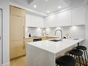 1009-1100 Yates St, Victoria, BC  - Indoor Photo Showing Kitchen With Upgraded Kitchen 