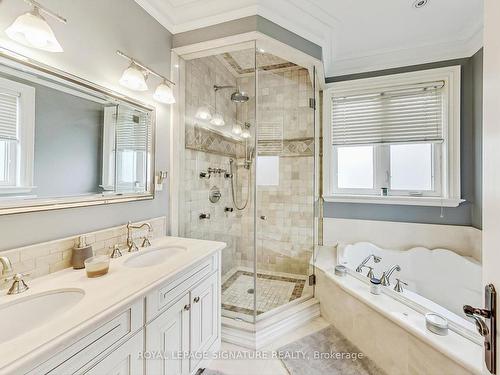 292 Laird Dr, Toronto, ON - Indoor Photo Showing Bathroom