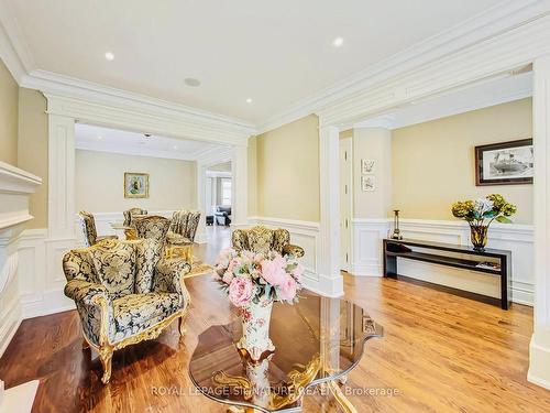 292 Laird Dr, Toronto, ON - Indoor Photo Showing Living Room