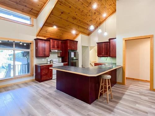 1655 Cole Rd, Sooke, BC - Indoor Photo Showing Kitchen